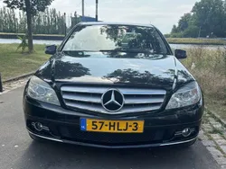 Zwart Gebruikt 2009 Mercedes C220 Sedan | € 5.100 (Goede deal)
