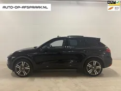 Zwart, metallic lak Gebruikt 2012 Porsche Cayenne SUV | € 19.888 (Super prijs)