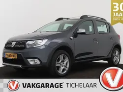 Grijs, metallic lak Gebruikt 2017 Dacia Sandero Stepway Ambiance Hatchback | € 8.699 (Eerlijke prijs)