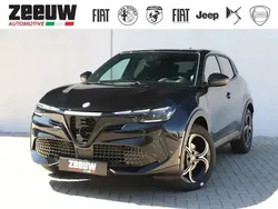 Zwart Nieuw 2025 Alfa Romeo Junior Edizione Speciale SUV | € 41.730 (Iets duurder)