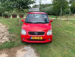 Rood Gebruikt 2002 Opel Agila Color Edition MPV | € 1.850 (Iets duurder)