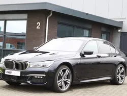 Zwart Gebruikt 2018 BMW 750 M Sport Sedan | € 52.950 (Eerlijke prijs)