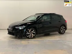 Zwart Gebruikt 2021 VW Golf VIII R-line Hatchback | € 31.400 (Iets duurder)