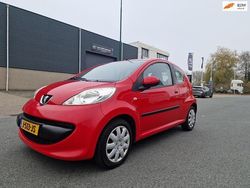Rood Gebruikt 2007 Peugeot 107 Hatchback | € 3.250 (Goede deal)
