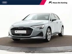 Grijs Gebruikt 2024 Audi A3 Sportback Advanced Hatchback | € 34.940 (Goede deal)