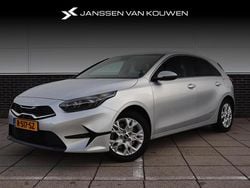 Grijs Gebruikt 2022 Kia Ceed Hatchback | € 18.795 (Eerlijke prijs)