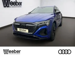 Blauw Gebruikt 2024 Audi Q8 e-tron S-Line SUV | € 63.639 (Iets duurder)