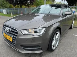 Grijs Gebruikt 2014 Audi A3 Sportback Attraction Hatchback | € 11.400 (Goede deal)