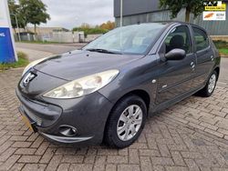 Grijs (metallic) Gebruikt 2011 Peugeot 206 Hatchback | € 2.249