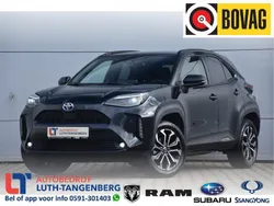 Zwart Gebruikt 2023 Toyota Yaris Cross SUV | € 29.950 (Eerlijke prijs)