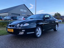 Zwart, metallic lak Gebruikt 2000 Hyundai Coupé Coupé | € 2.899