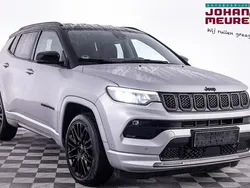 Zilver, metallic lak Gebruikt 2022 Jeep Compass SUV | € 27.900 (Goede deal)