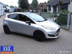 Grijs Gebruikt 2016 Ford Fiesta Hatchback | € 7.999 (Goede deal)