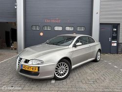 Grijs Gebruikt 2005 Alfa Romeo GT Coupé | € 2.499 (Eerlijke prijs)