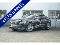 Zwart Gebruikt 2022 Audi e-tron Advanced SUV | € 34.950 (Eerlijke prijs)