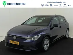 Blauw Gebruikt 2022 VW Golf VIII Life Hatchback | € 20.750 (Goede deal)