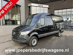 Zwart Gebruikt 2023 Mercedes Sprinter Van | € 32.950 (Eerlijke prijs)