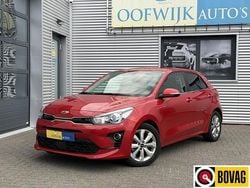 Rood Gebruikt 2021 Kia Rio Hatchback | € 16.950 (Eerlijke prijs)