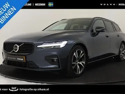 Blauw Gebruikt 2023 Volvo V60 Plus Stationwagen | € 40.890 (Eerlijke prijs)