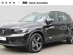 Zwart Gebruikt 2024 Volvo XC40 Plus SUV | € 42.950 (Eerlijke prijs)