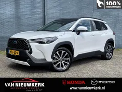 Wit Gebruikt 2023 Toyota Corolla Cross Edition SUV | € 35.900 (Eerlijke prijs)