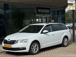 Wit Gebruikt 2018 Skoda Octavia Ambition Stationwagen | € 11.945 (Goede deal)