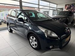 Grijs Gebruikt 2012 Peugeot 5008 Active MPV | € 3.650 (Eerlijke prijs)