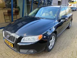Zwart Gebruikt 2008 Volvo V70 Momentum Stationwagen | € 4.945 (Eerlijke prijs)
