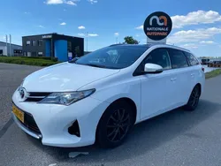 Wit Gebruikt 2014 Toyota Auris Touring Sports Business Edition Stationwagen | € 3.250