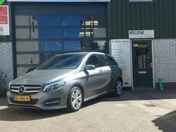 Grijs Gebruikt 2015 Mercedes B180 Ambition MPV | € 13.950 (Eerlijke prijs)