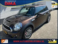 Bruin Gebruikt 2010 Mini John Cooper Works Chili Hatchback | € 7.990 (Eerlijke prijs)