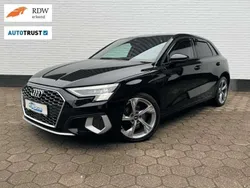 Zwart Gebruikt 2020 Audi A3 Sportback e-tron S-Line Sedan | € 24.995 (Goede deal)
