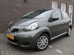 Groen Gebruikt 2010 Toyota Aygo Hatchback | € 1.250 (Super prijs)