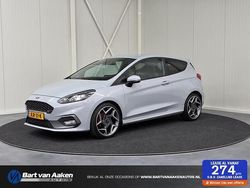 Grijs (metallic) Gebruikt 2018 Ford Fiesta ST Hatchback | € 16.950 (Iets duurder)