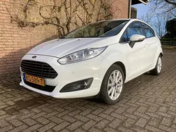 Wit Gebruikt 2016 Ford Fiesta Titanium Hatchback | € 7.750 (Eerlijke prijs)