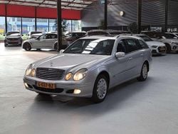 Zilver Gebruikt 2003 Mercedes E240 Classic Stationwagen | € 4.900 (Goede deal)
