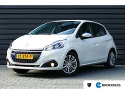 Wit Gebruikt 2019 Peugeot 208 Allure Hatchback | € 11.400 (Goede deal)