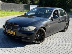 Zwart Gebruikt 2007 BMW 330 Executive Sedan | € 4.995 (Super prijs)