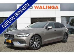 Grijs Gebruikt 2021 Volvo V60 R-Design Stationwagen | € 27.900 (Eerlijke prijs)