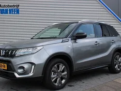 Grijs Gebruikt 2021 Suzuki Vitara SUV | € 20.690 (Eerlijke prijs)