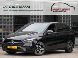 Zwart Gebruikt 2021 Mercedes B250e AMG MPV | € 24.850 (Goede deal)