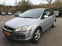 Hatchback Gebruikt 2005 Ford Focus Hatchback | € 1.100 (Goede deal)