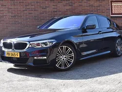 Zwart, metallic lak Gebruikt 2017 BMW 520 Executive Sedan | € 22.949 (Duur)