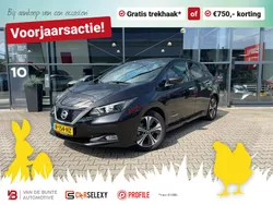 Zwart, metallic lak Gebruikt 2020 Nissan Leaf N-Connecta Hatchback | € 16.750 (Eerlijke prijs)