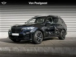 Saphirschwarz metallic (zwart metallic) Gebruikt 2022 BMW X7 Executive SUV | € 97.900 (Eerlijke prijs)