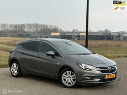 Grijs Gebruikt 2017 Opel Astra Business Hatchback | € 8.950 (Super prijs)