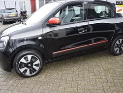 Zwart Gebruikt 2018 Renault Twingo Collection Hatchback | € 7.599 (Iets duurder)