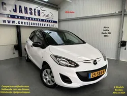 Wit Gebruikt 2011 Mazda 2 Hatchback | € 4.999 (Eerlijke prijs)