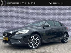 Zwart Gebruikt 2016 Volvo V40 CC Momentum Stationwagen | € 17.899 (Eerlijke prijs)