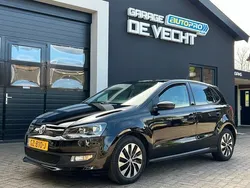 Zwart Gebruikt 2015 VW Polo Edition Hatchback | € 7.950 (Eerlijke prijs)